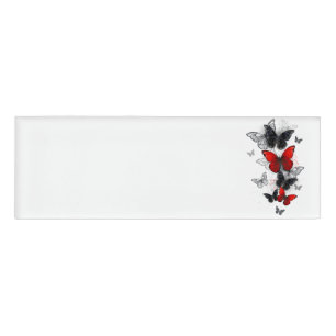 Badge D'identification Papillons noirs et rouges volants