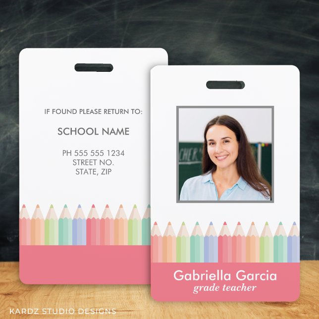Badge d'identification personnalisé d'enseignant d (Personalize with photo, name, and details to this teacher ID Badge)