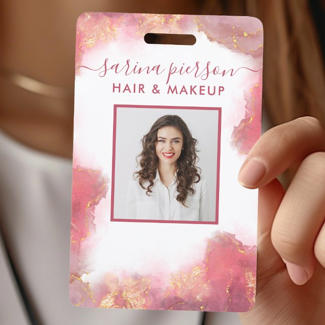 Badge d'identité moderne aquarelle liquide rose et (Créateur téléchargé)