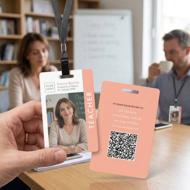 Badge d'identité moderne pour enseignant avec phot (Créateur téléchargé)