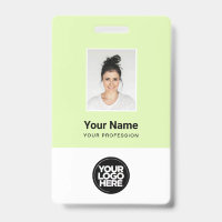 Badge Employé Vert Personnalisé, Code Barres, Logo