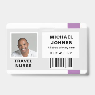 Badge étiquette nominative avec code-barres pour employé