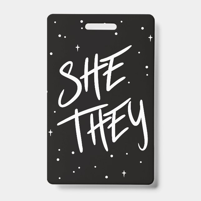 Badge Étoiles Elle/Ils Pronounes (Avant)