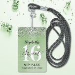 Badge Green Sweet 16 VIP d'anniversaire<br><div class="desc">Une façon intelligente d'invitation vos invités à votre douce fête de 16 ans. Ces invitations personnalisées en métal brossé vert clair doux 16 VIP passe badge invitations sont sûr d'impressionner vos invités. Le design comprend un métal brossé vert clair avec parties scintillant argent et une police de script manuscrite moderne....</div>
