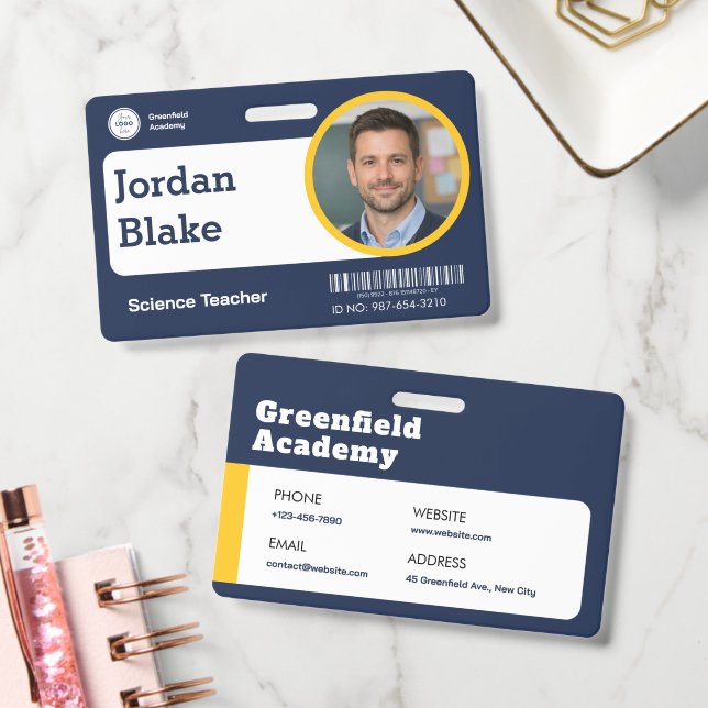 Badge ID Enseignant Personnalisé avec Logo de l'Éc (Bureau)