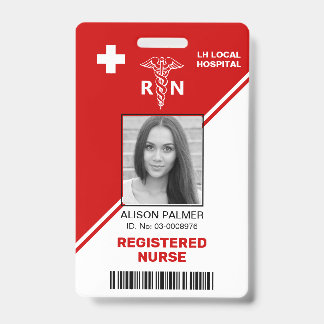 Badge Infirmière diplômée RN triangles rouges géométriqu