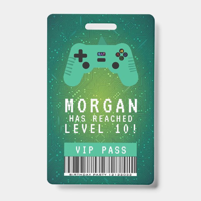 Badge Invitation d'anniversaire Green Gamer VIP Pass (Avant)