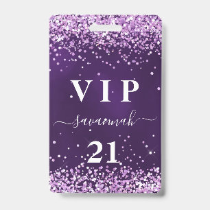 Badge Invitation d'anniversaire violet rose vip