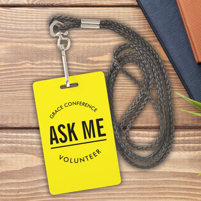 Badge Jaune et noir me demander bénévolement (Créateur téléchargé)