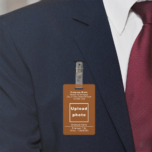 Badge marron avec photo de l'employé basé sur le t