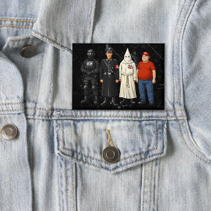Badge Même Différent Costume