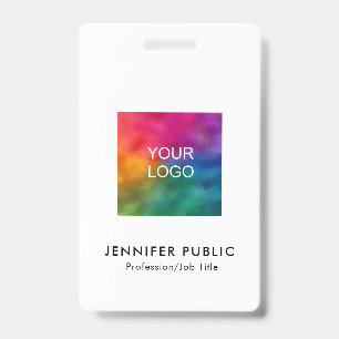 Badge Modèle de code QR pour le nom et le titre du logo 