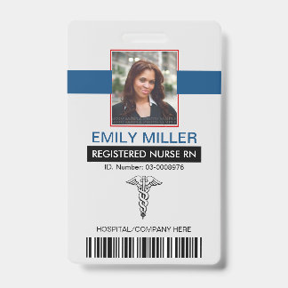 Badge Modèle de photo d'infirmière diplômée caducée