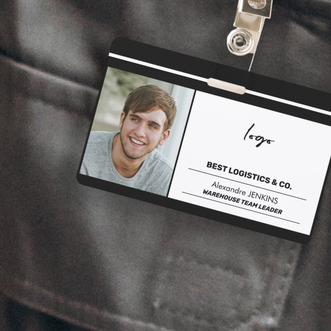 Badge Modèle de texte de logo de photo d'employé et code (Créateur téléchargé)