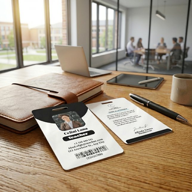 Badge Nettoyer les lignes et la classe : ID d'enseignant (Minimalist Black Teacher Photo ID Badge with Simple White Typography)