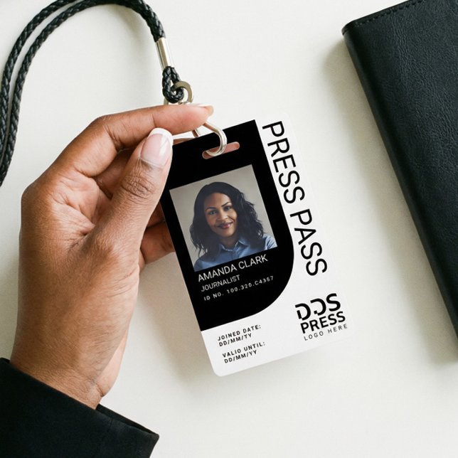 Badge Noir foncé moderne et minimal Passe de presse ID p (Dark Black Modern & Minimal Press Pass Photo ID Badge)