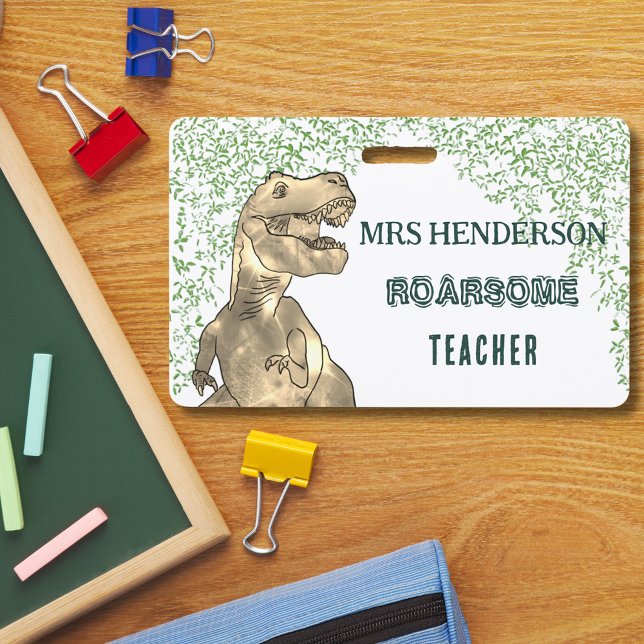 Badge Nom d'enseignant d'école Roarsome de dinosaure (Fun T-Rex dinosaur roarsome school teacher personalized name badge lanyard green typography )