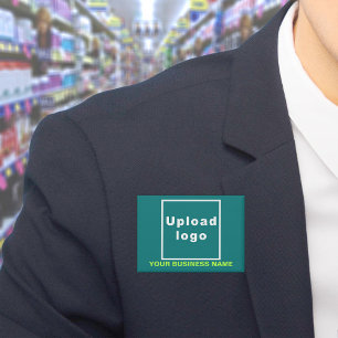 Badge Nom et logo de l'entreprise sur le rectangle vert