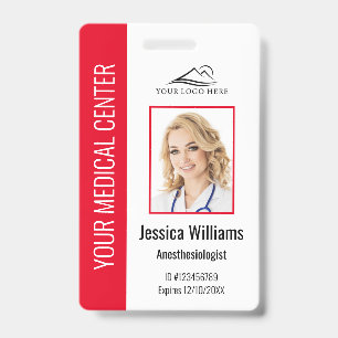 Badge Numéro rouge de l'employé de soins de santé person