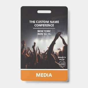 Badge Orange Media Access Pass QR Code Conférence person