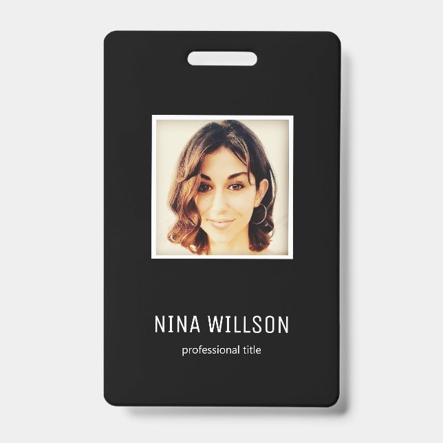 Badge Photo d'identité professionnelle sur fond noir (Avant)