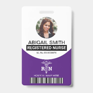 Badge Purple infirmière autorisée modèle photo