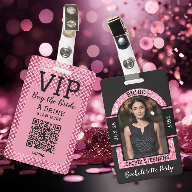 Badge QR Code VIP Mariée Offrez un verre à la mari (bachelorette party glam, bride vip badge, qr code party idea, pink black glitter style, buy bride a )