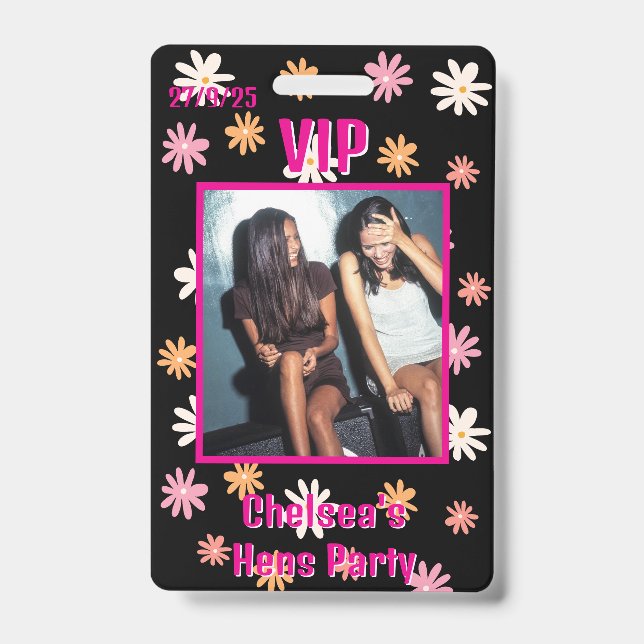 Badge Retro Black & Pink Daisy Hen Party VIP Pass (Avant)