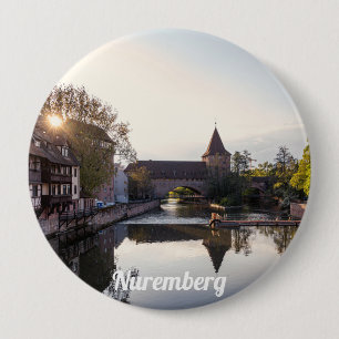 Badge Rond 10 Cm Coucher de soleil sur l'ancien pont médiéval de Nu