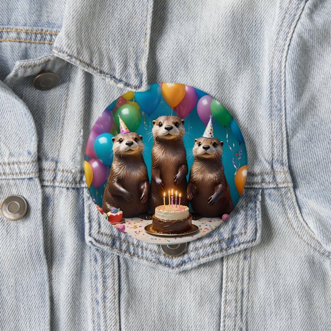 Badge Rond 10 Cm Otter Triplets Anniversaire, (En situation)