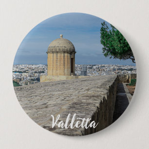 Badge Rond 10 Cm Tourelle de canon sur les murs de la vieille ville