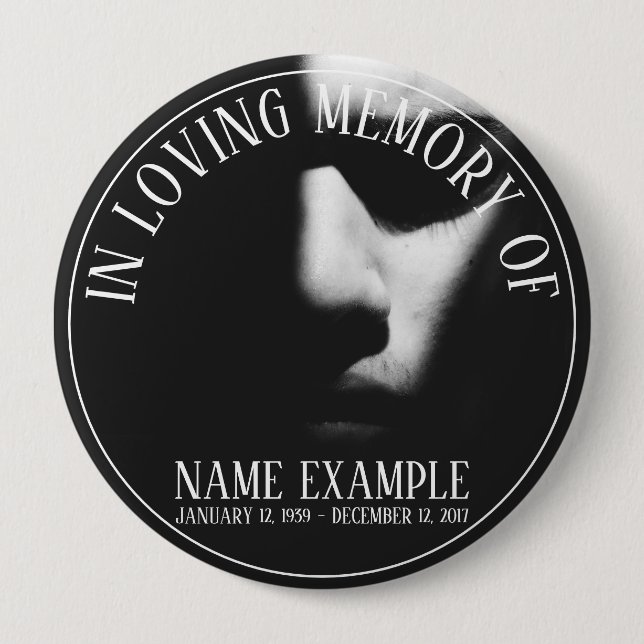 Badge Rond 10 Cm Un visage endormi à mi-ombre (Devant)