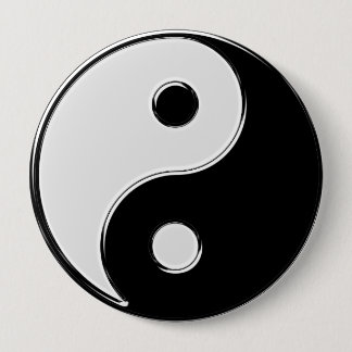 Badge Rond 10 Cm Yin Yang en noir et blanc
