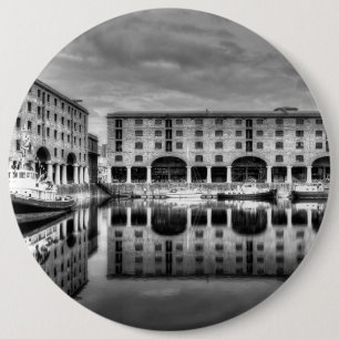 Badge Rond 15,2 Cm Albert Dock Liverpool Réflexions
