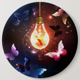Badge Rond 15,2 Cm Ampoule lumineuse avec papillons nocturnes
