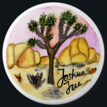 Badge Rond 15,2 Cm Aquarelle du parc national Joshua Tree<br><div class="desc">Découvrez cette superbe illustration d'aquarelle du parc national Joshua Tree et préparez-vous à la randonnée,  au camping et à l'escalade ! Consultez ma boutique pour plus de designs aussi!</div>