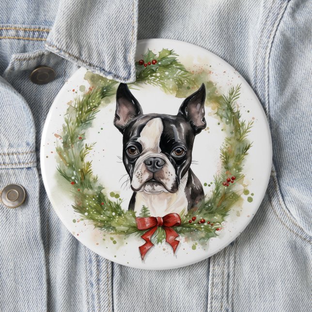 Badge Rond 15,2 Cm Boston Terrier Noël Wreath Festive Pup (En situation)