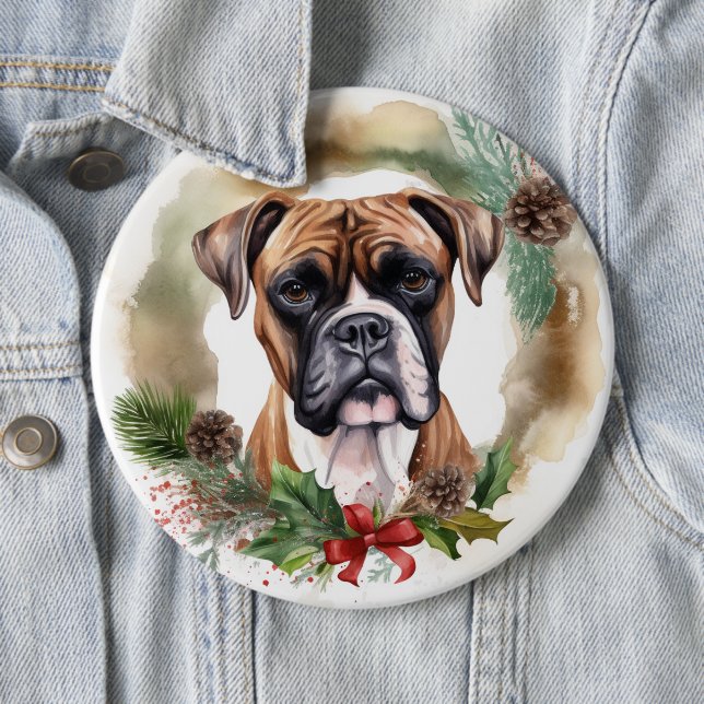 Badge Rond 15,2 Cm Boxer Christmas Wreath Festive Pup (En situation)