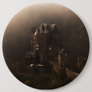 Badge Rond 15,2 Cm Château d'Eltz de Burg dans le brouillard de mati