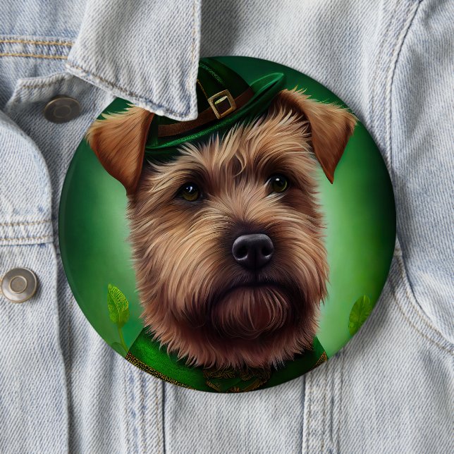 Badge Rond 15,2 Cm Chesapeake Bay Terrier en tenue de jour St. Patric (En situation)