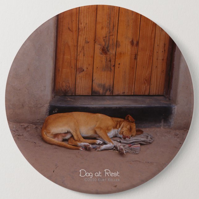 Badge Rond 15,2 Cm Chien au repos (Devant)