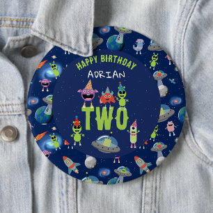 Badge Rond 15,2 Cm Joli Anniversaire Enfant Monstre Alien Espace Nom