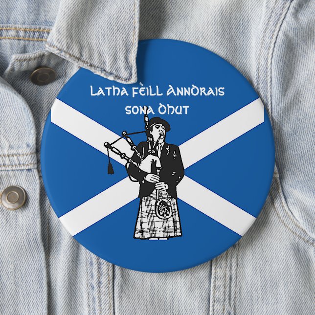 Badge Rond 15,2 Cm Joyeux drapeau de la Saint Andrews Bonnet Colossal (En situation)