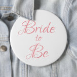 Badge Rond 15,2 Cm Mariée à Venir Rose Écriture Élégante Simple Maria<br><div class="desc">Beau bouton/épingle rose élégant écriture pour votre douche de mariée,  enterrement de vie de jeune fille. Portez-le tous les jours avant votre mariage si vous le souhaitez. Les gens verront ce joli bouton et vous souhaiteront « Félicitations » pour votre mariage.</div>
