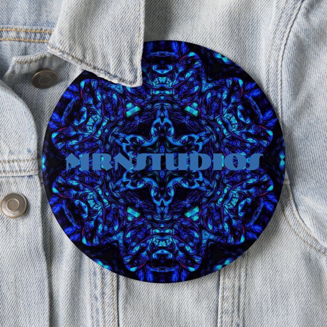 Badge Rond 15,2 Cm MRNStudios Blued Up (En situation)
