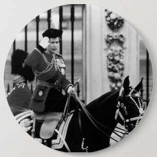 Badge Rond 15,2 Cm Reine Elizabeth II Buckingham Palace vintage 1970