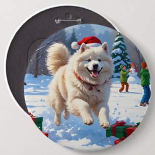 Badge Rond 15,2 Cm Samoyède courant dans la neige avec un chapeau de