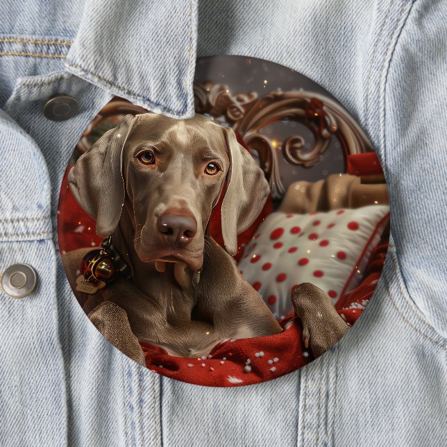 Badge Rond 15,2 Cm Weimaraner Chien Festif de Noël (En situation)