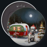 Badge Rond 15,2 Cm Winter Great Dane Caravan Christmas Adventure<br><div class="desc">Laissez-vous tenter par la magie d'une nuit d'hiver enneigée alors qu'une caravane glisse gracieusement à travers le paysage illuminé par la lune. La beauté sereine de la neige scintillante et l'éclat enchanteur de la lune créent une scène captivante, promettant une aventure de Noël inoubliable remplie de chaleur, de joie et...</div>