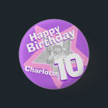 Badge Rond 2,50 Cm 10ème Insigne rose pourpre de bouton d'amusement<br><div class="desc">Célébrez un 10ème anniversaire spécial de numéro à deux chiffres avec ces insigne pourpre/bouton roses d'amusement et blancs de photo de l'étoile dix. Personnalisez cet insigne d'âge avec une photographie de la fille d'anniversaire. Grande idée pour ajouter de l'amusement à une 10ème fête d'anniversaire. Peuvent être employés pour montrer des...</div>